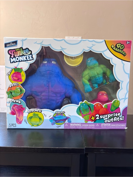 orb Funky Monkey Other - Big Blue & Green Squishy Figure Playset